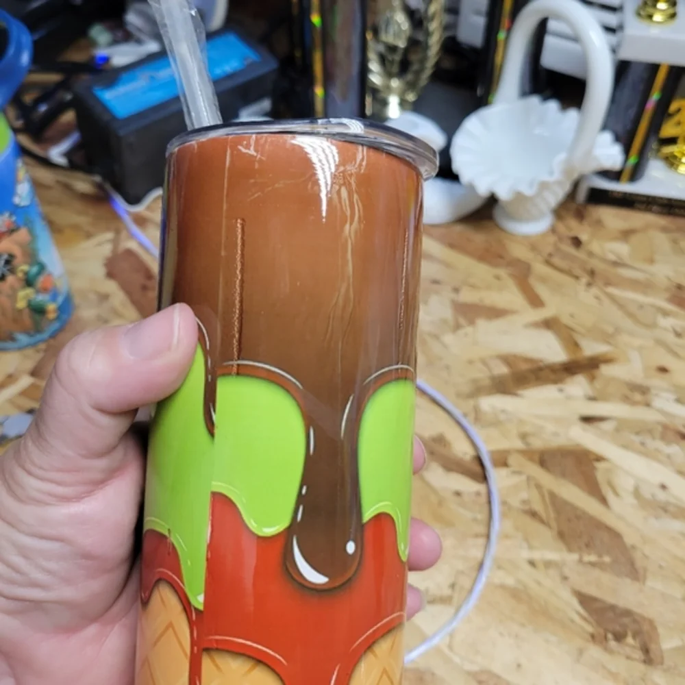 20 ounce Tumbler With Straw & Lid Keeps Drinks Hot or Cold For‎ Hours  Ice Cream